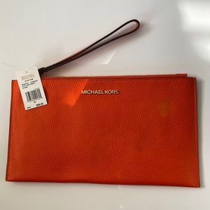 Michael Kors Lg Zip Clutch